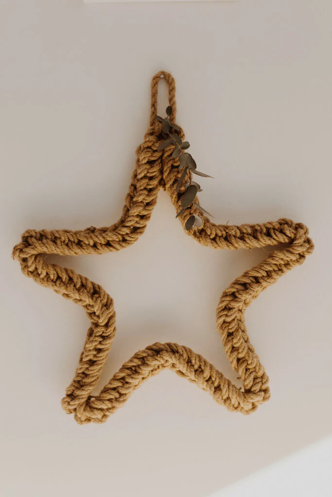 25cm Jute Spring Star Wreath - Image 4