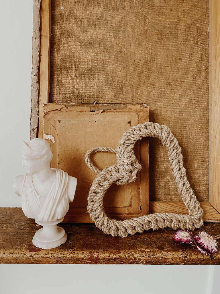 35cm Jute Valentines Love Heart Wreath - Image 6
