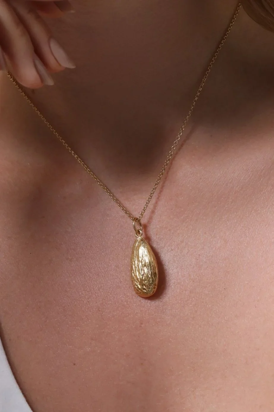 Almond Pendant - Image 4