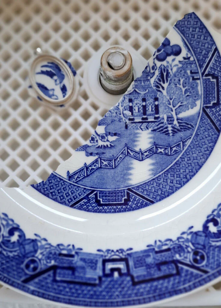 Anniversary gift Love birds Willow pattern pendant - Image 10