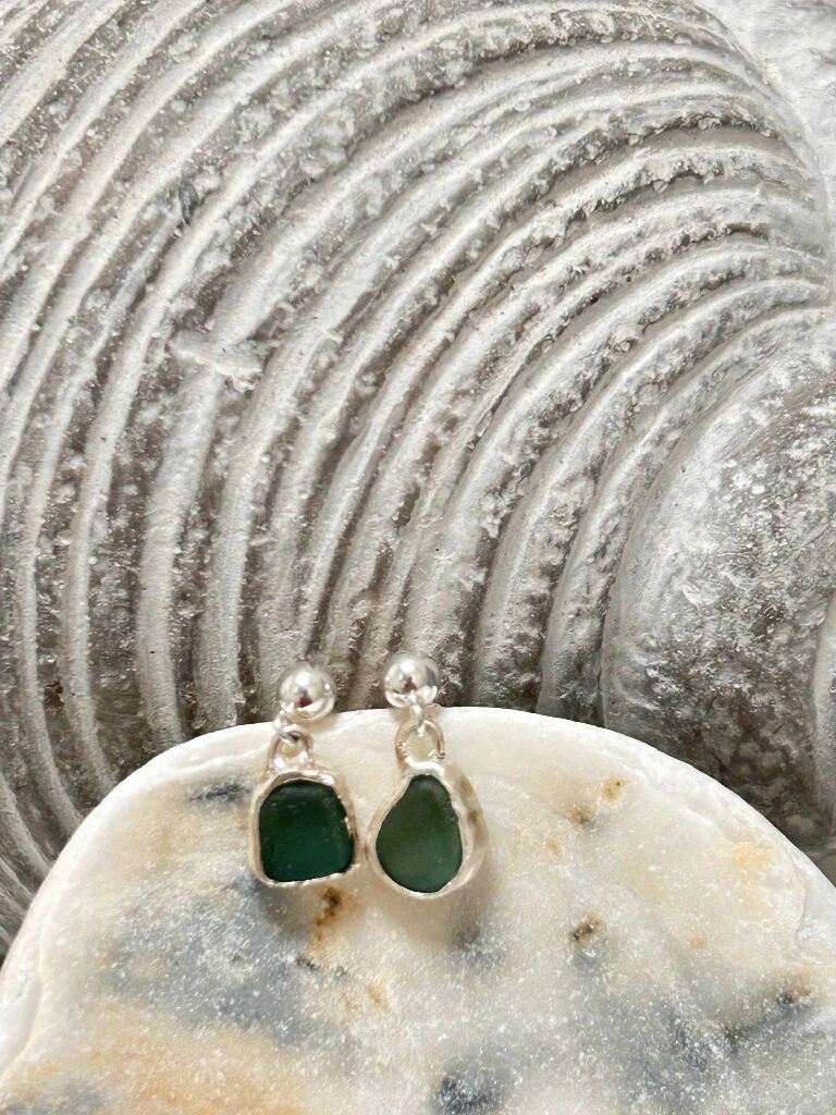 Turquoise green Seaglass earrings - Image 2