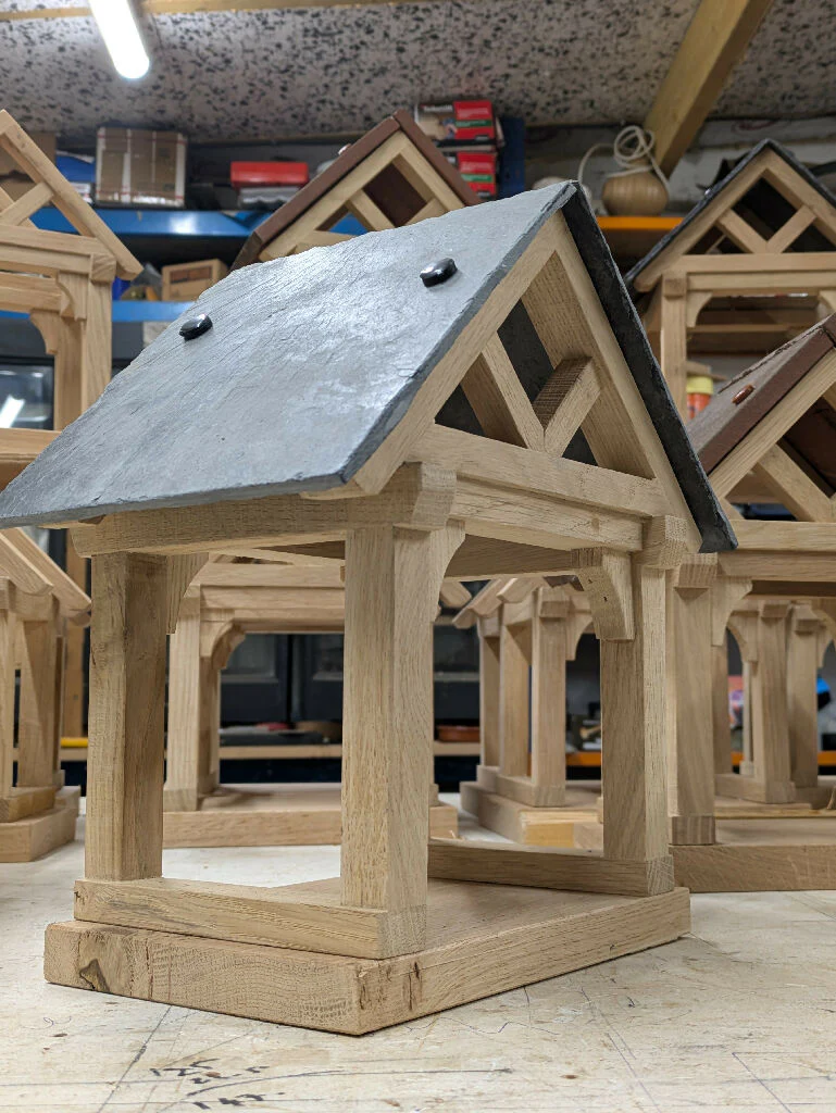 Barn Style Oak Bird Table with Slate Roof - Image 2