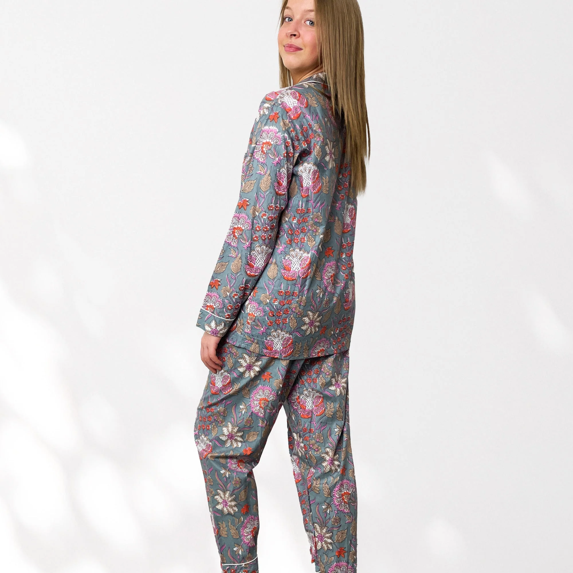 Block Print Floral 100% Cotton Long Pyjama Set in Grey and Pink - Image 7