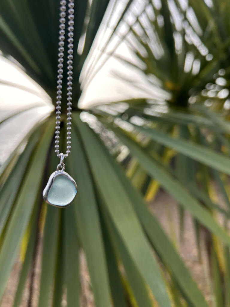 Blue seaglass necklace - Image 3