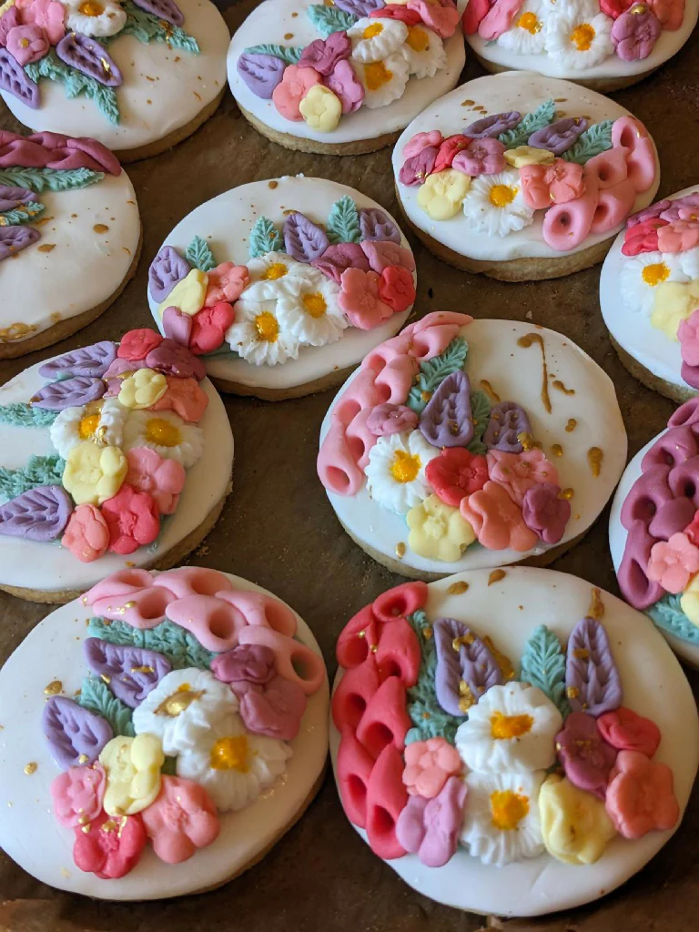 Box of 12 Indivdually wrapped, Personalised Hand Iced Wild flower Biscuits