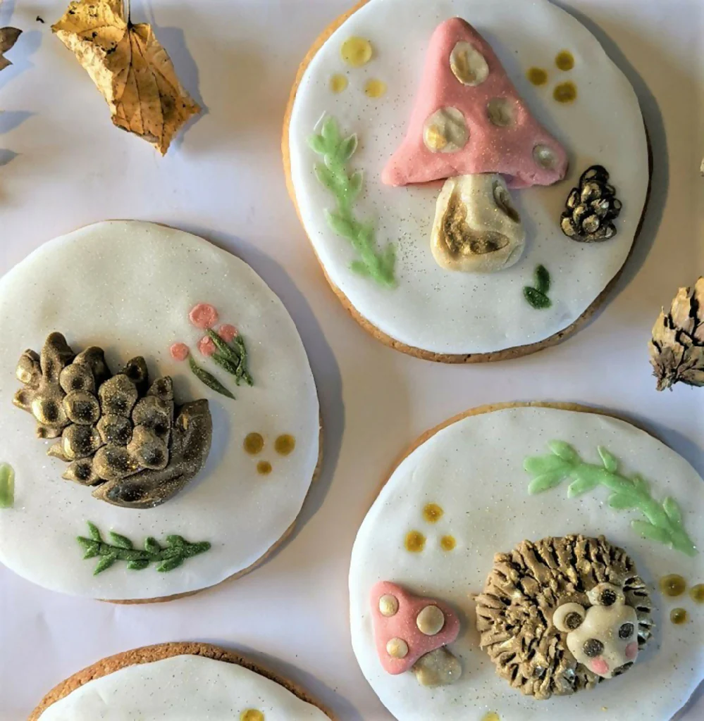 Box of 6 Personalised Hand Iced Woodland Creatures Biscuit Box - Image 2