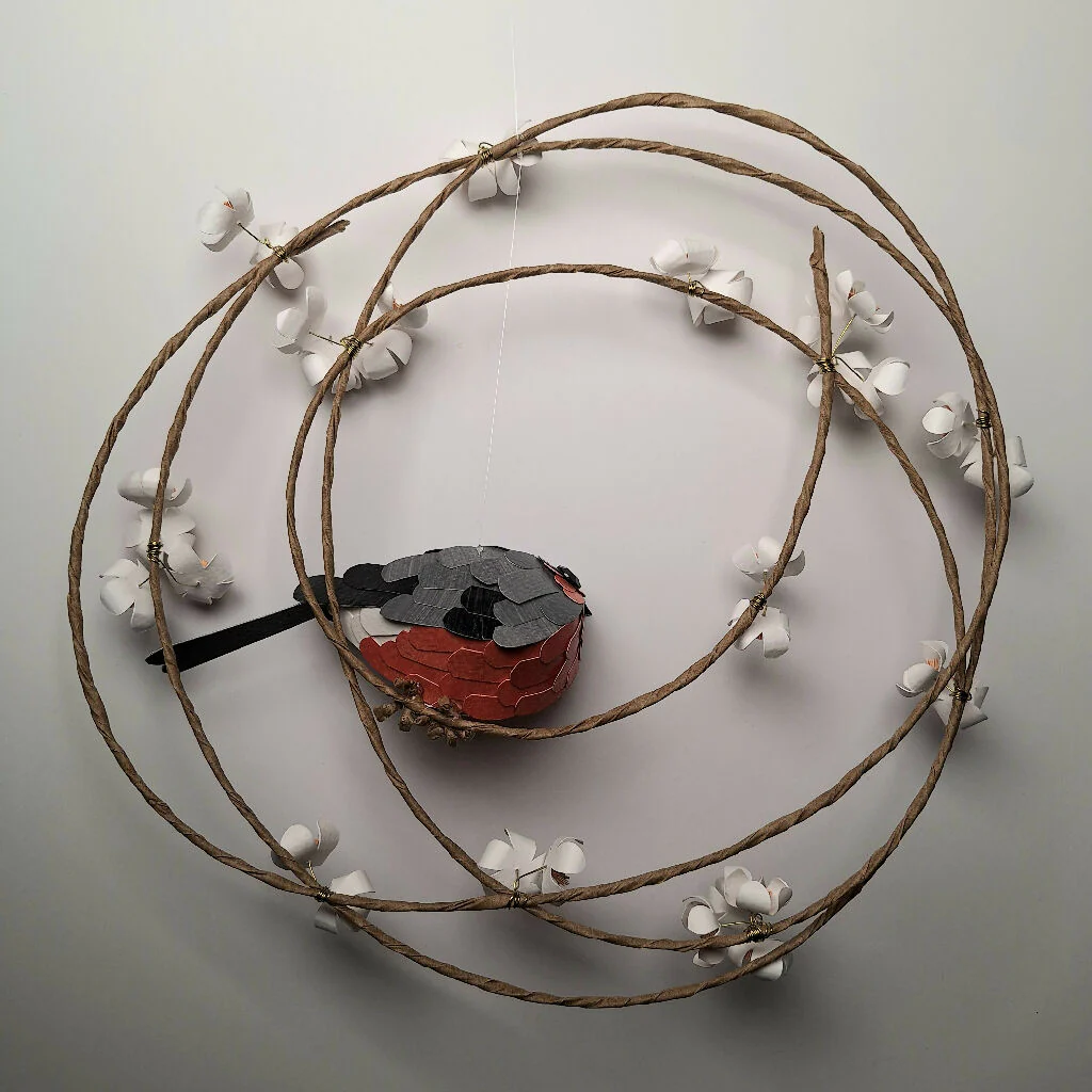 Bullfinch on a floral wreath hanging paper sculpture - Image 2