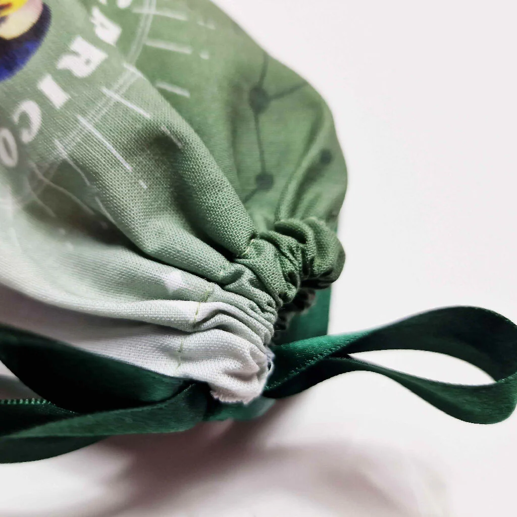 Capricorn Pansy Birth Flower Gift Pouch in Green - Image 6