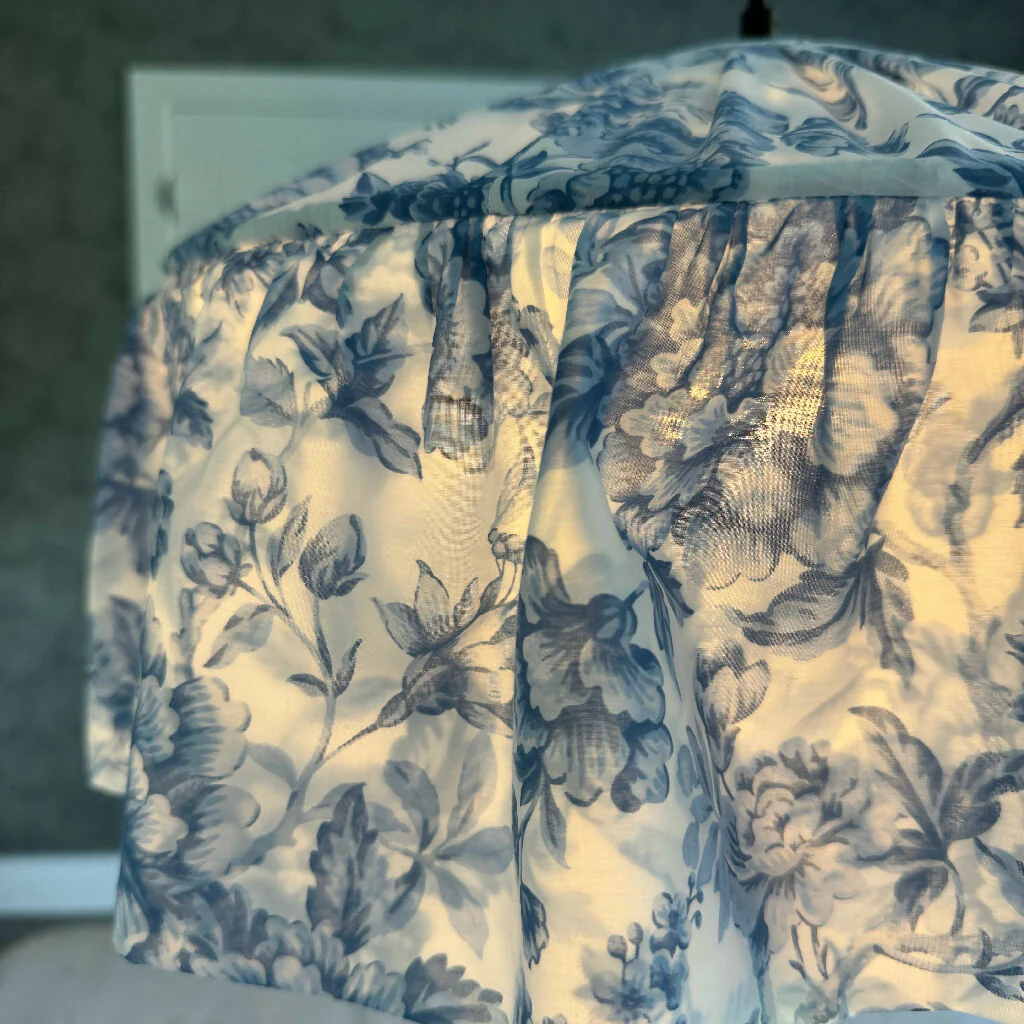 Carousel Style Lampshade - Image 2