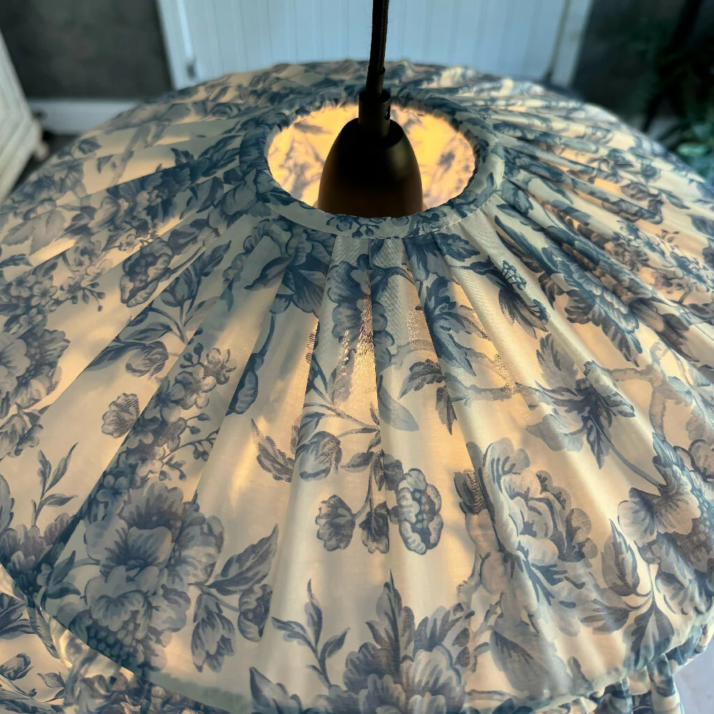 Carousel Style Lampshade - Image 3