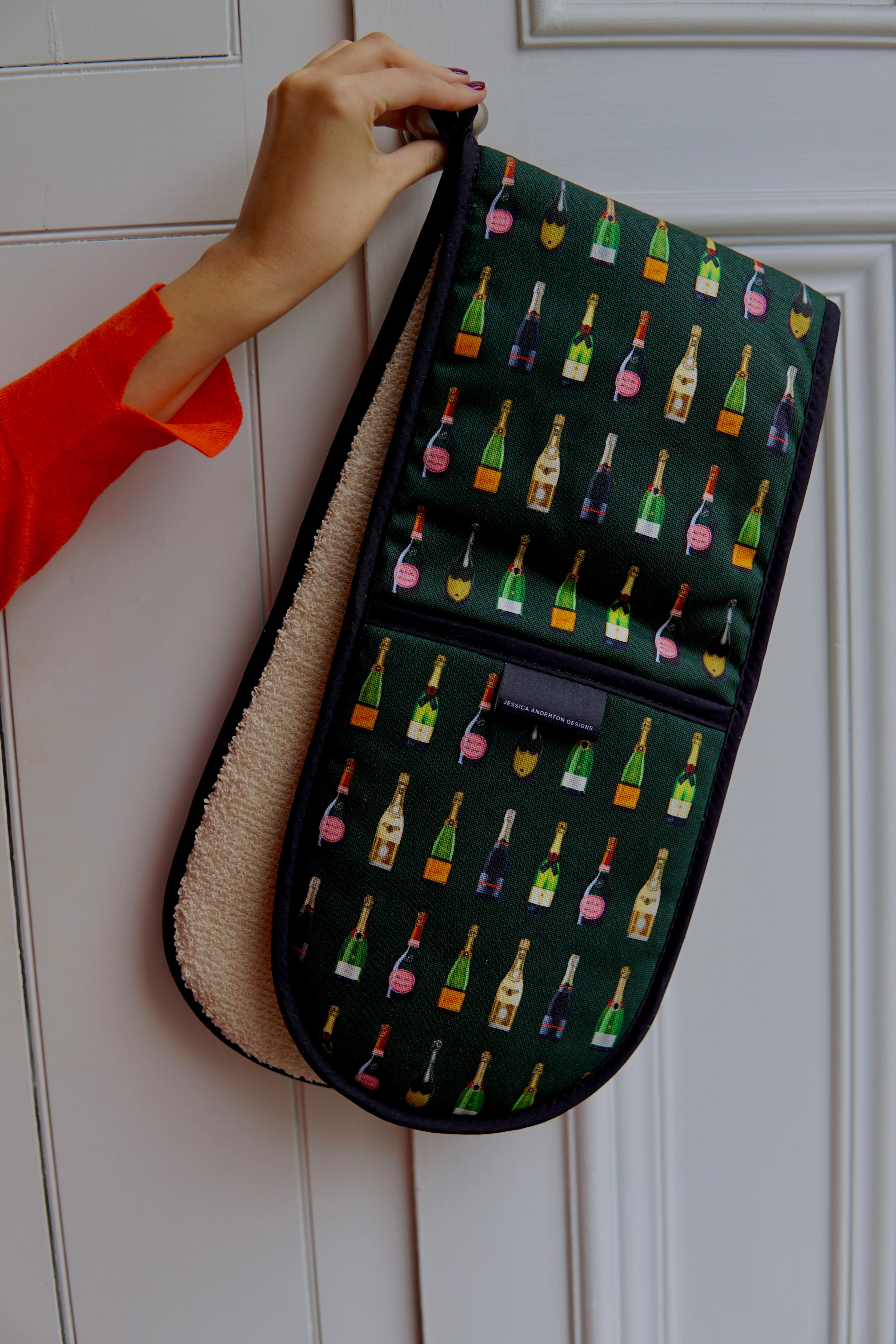 Champagne & Fizz Double Oven Gloves - Image 5