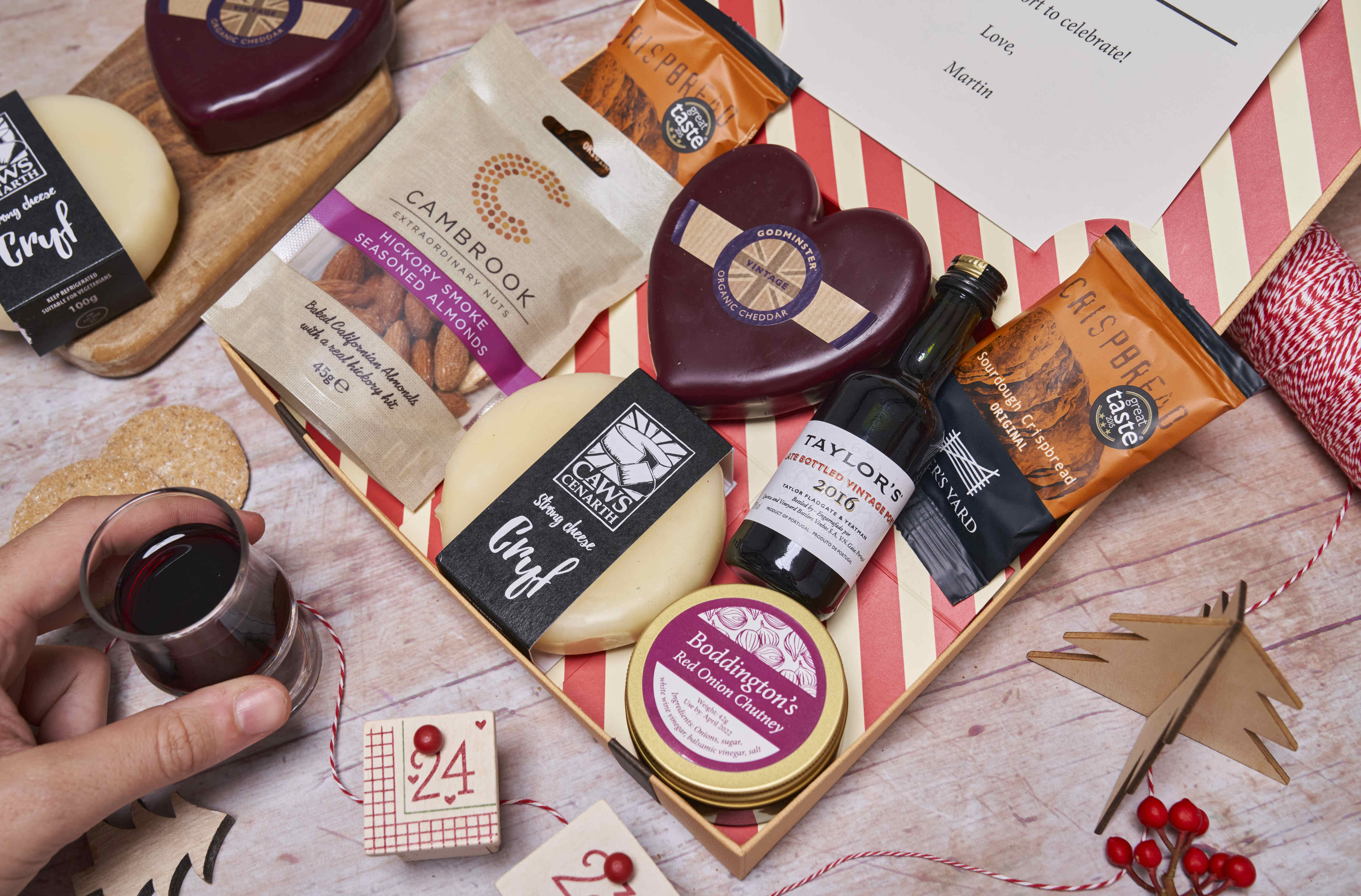 Cheese & Port Letter Box Hamper