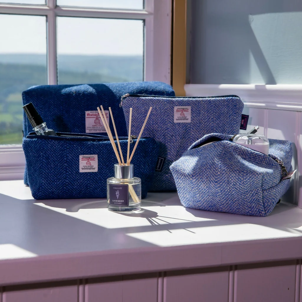 Chilcott Harris Tweed® Kit Bag - Indigo - Image 2