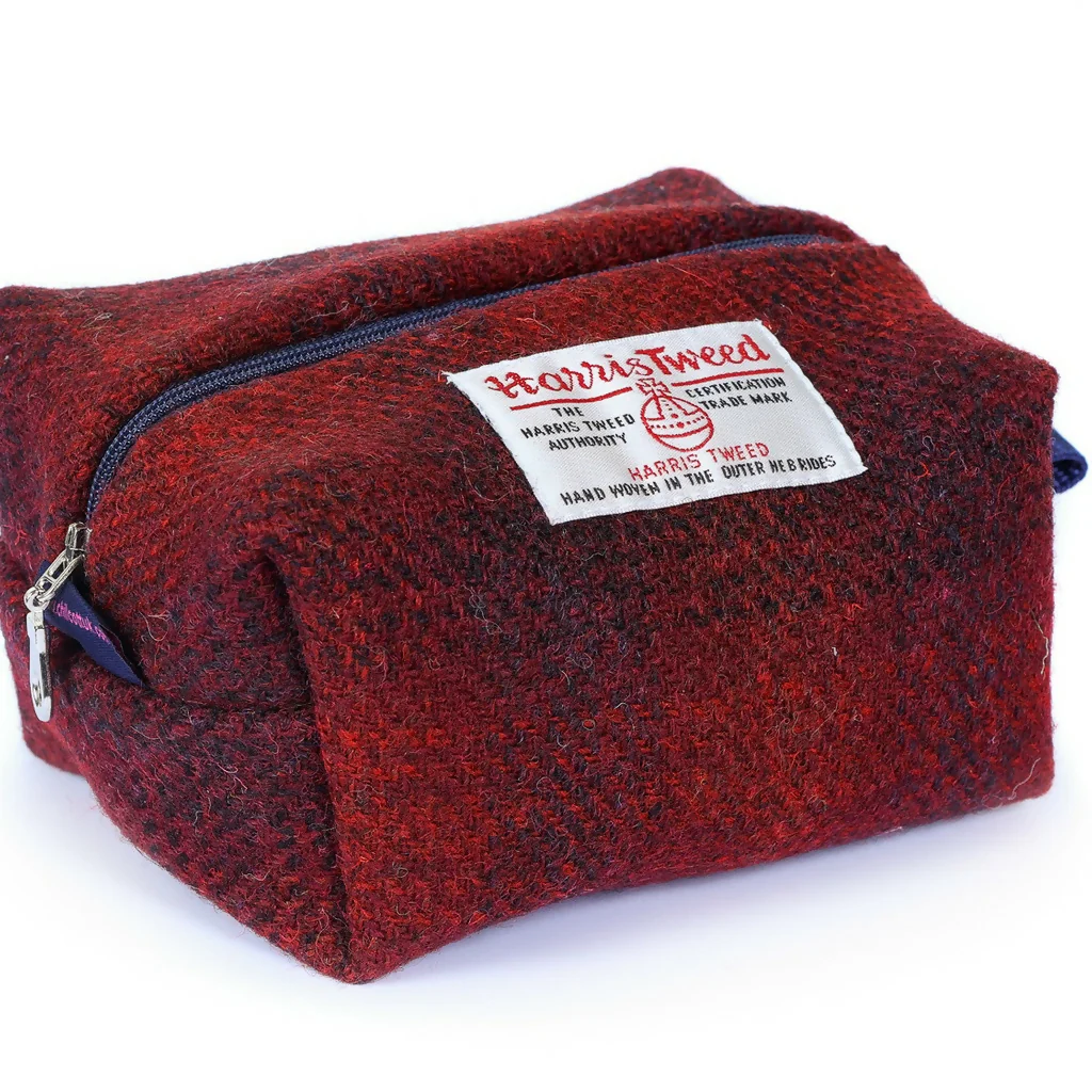 Chilcott Harris Tweed® Kit Bag - Red Ombre - Image 2