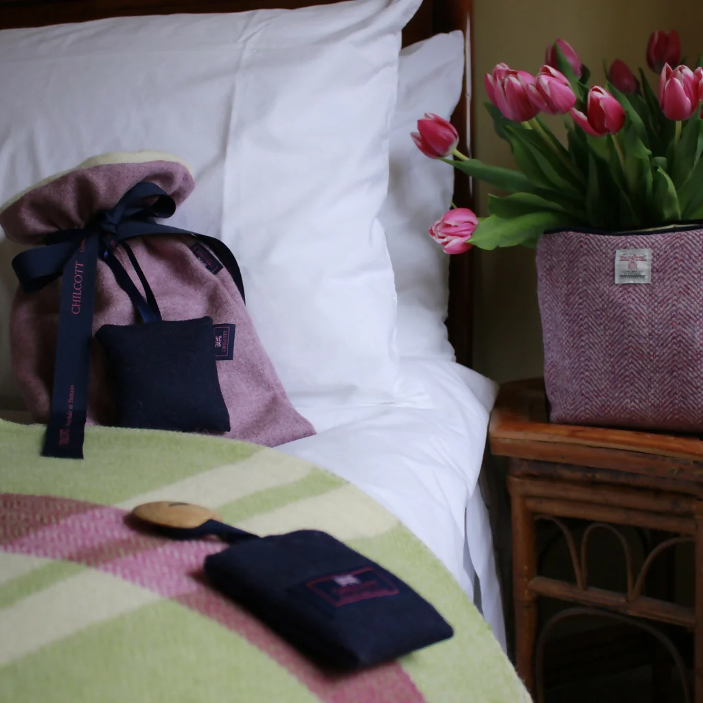 Chilcott Herringbone Blanket - Green & Fuchsia