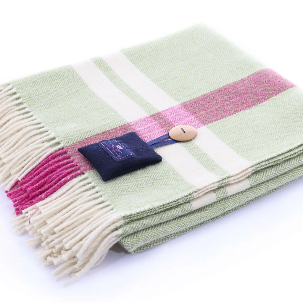 Chilcott Herringbone Blanket - Green & Fuchsia - Image 2
