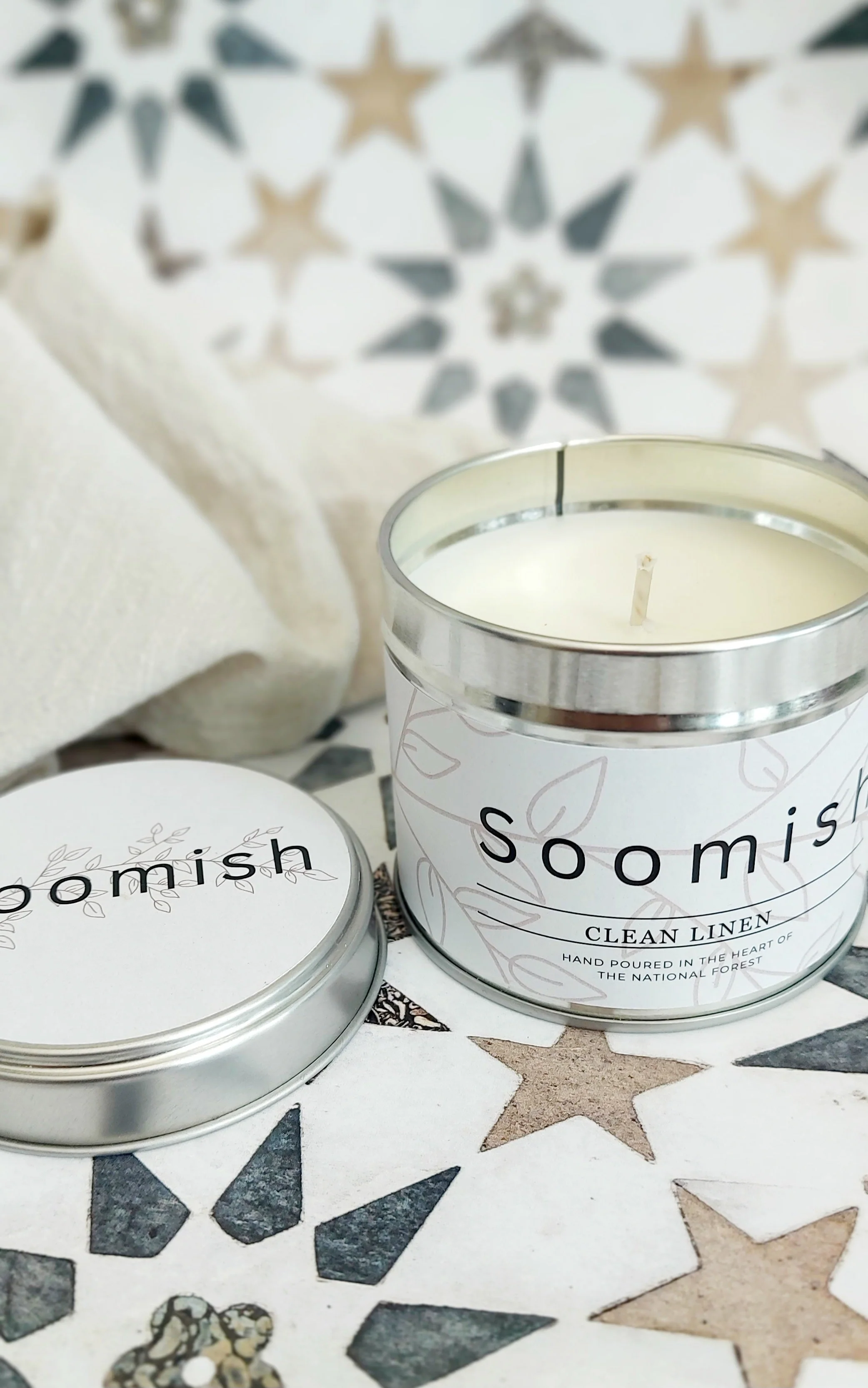 Clean Linen Tin Candle - Image 2