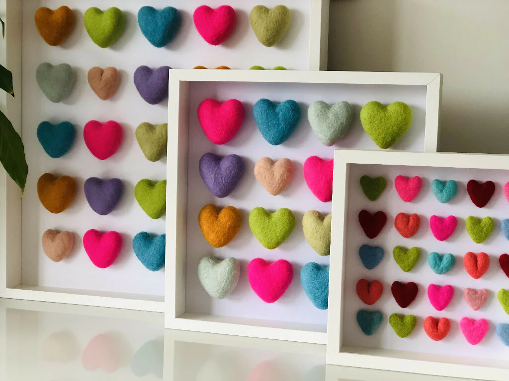 Colourful Hearts - medium frame - Image 4