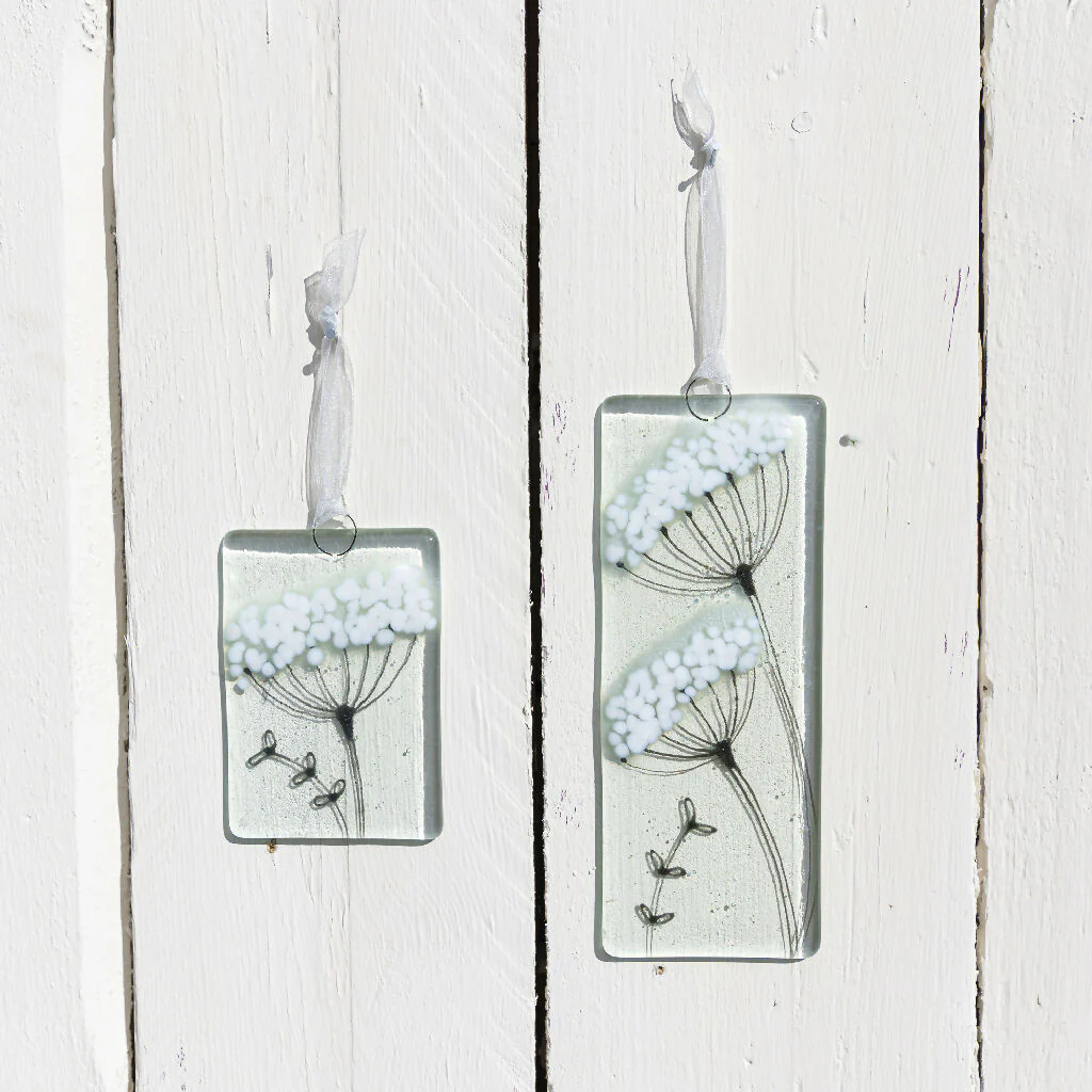 Cow Parsley Fused Glass Small Hanging - Image 2
