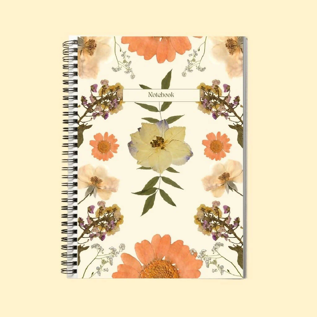 Cream summer stationery set: notebook, luggage tag and pen - Image 4