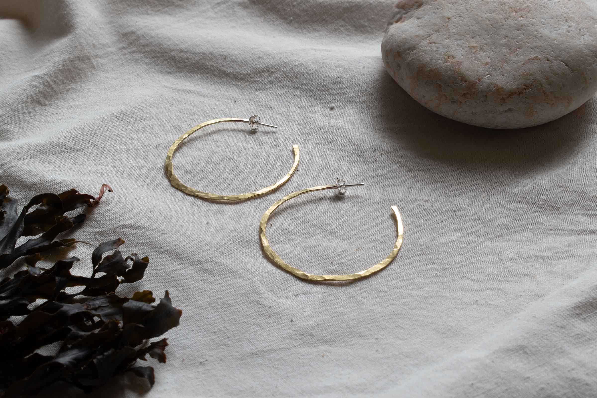 Crescent Hoops Brass - Image 2