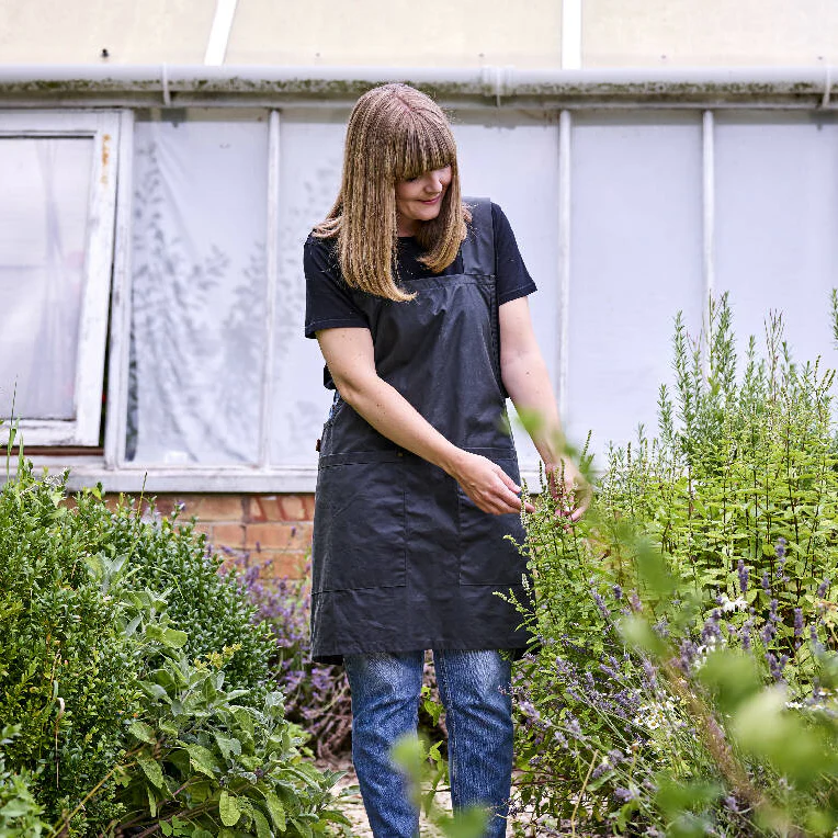 Craft Apron - Classic Waxed Cotton