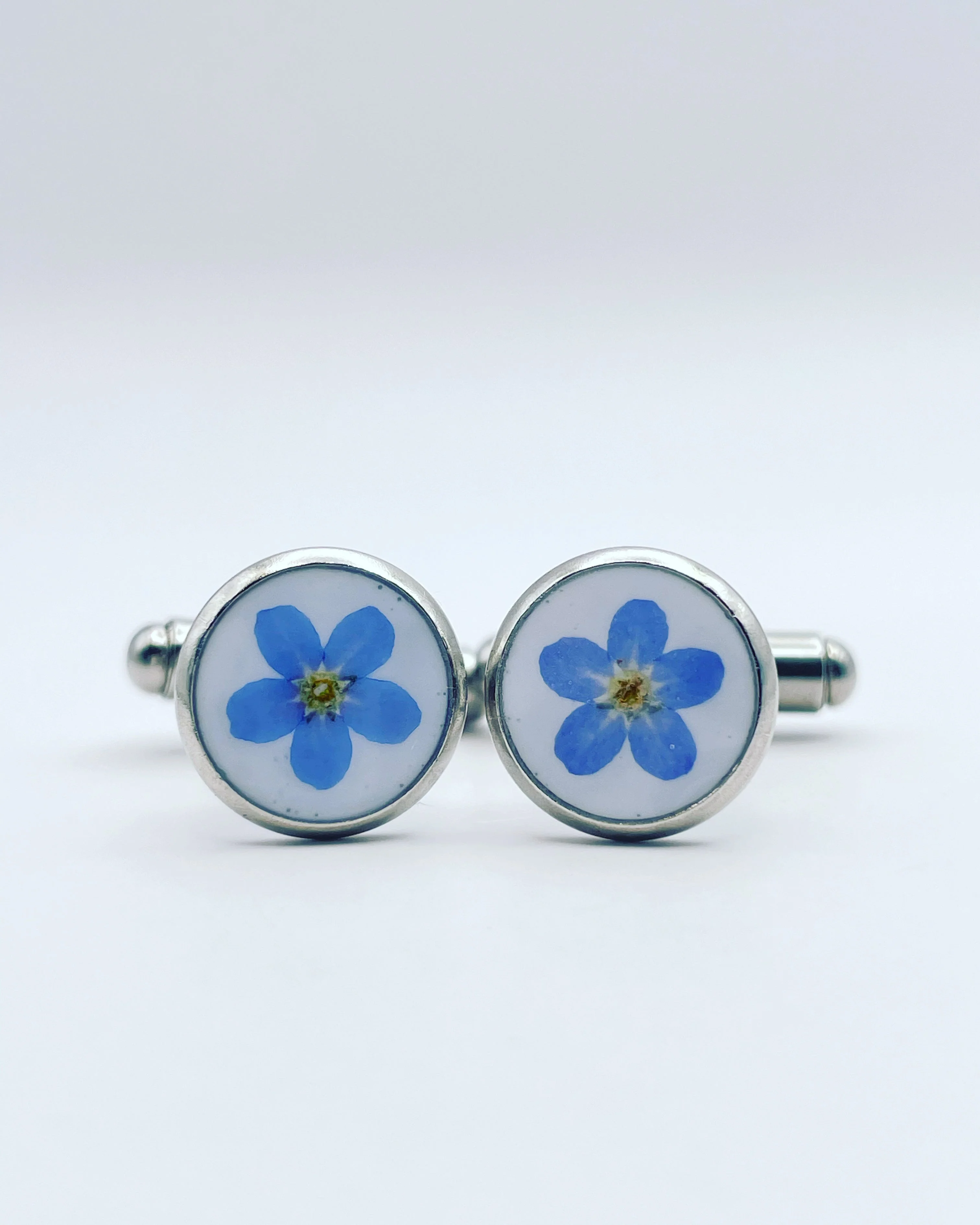 Cufflinks with forget-me-not flowers in 10mm - Image 3