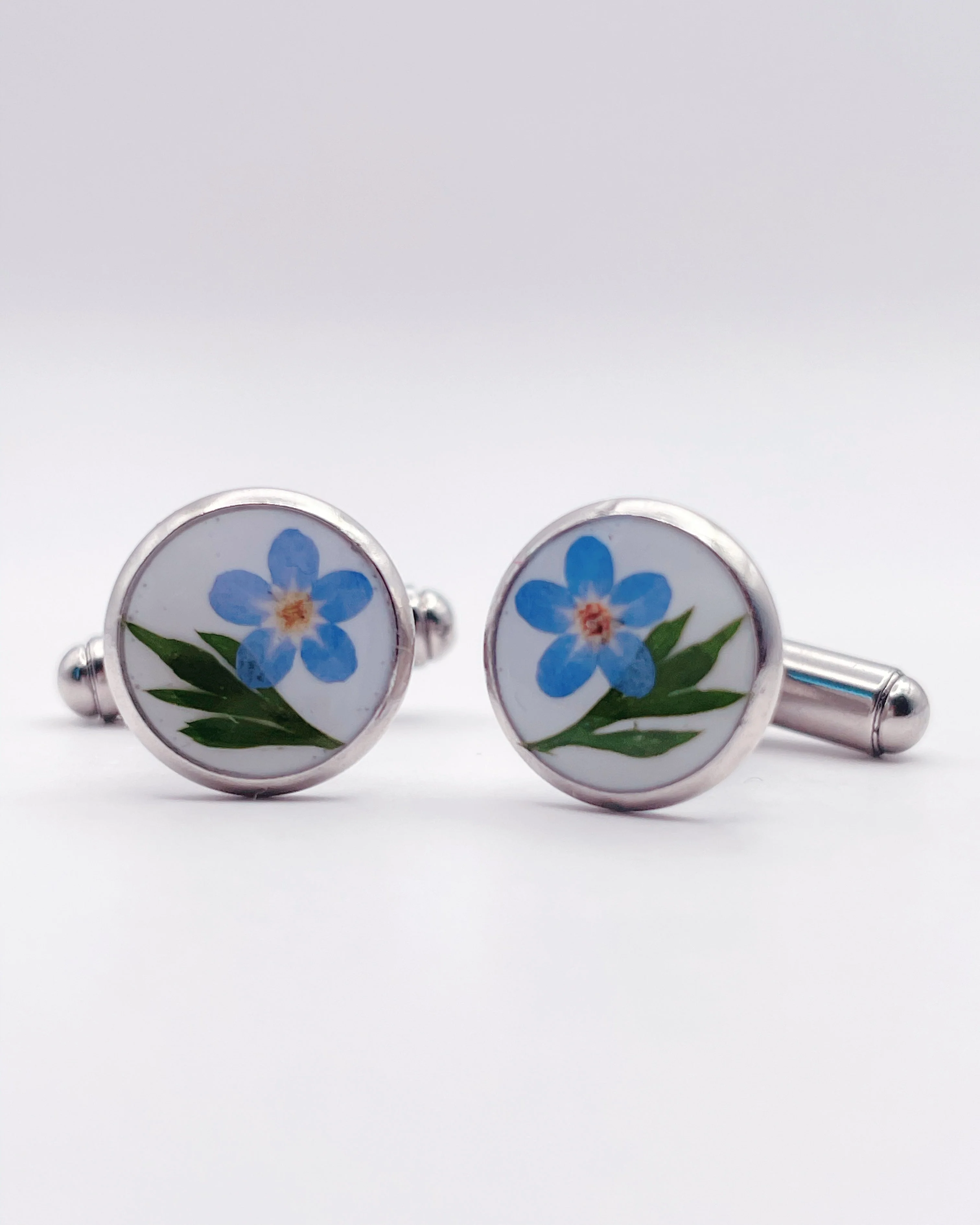 Cufflinks with forget-me-not flowers in 10mm - Image 6