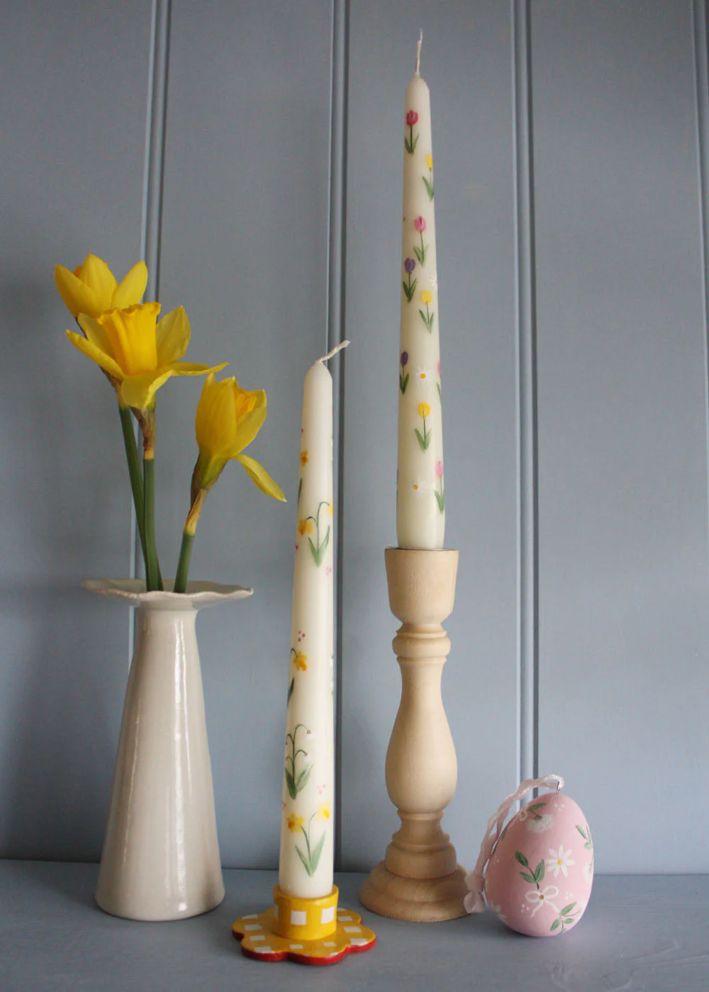 Daffodils & snow drops candle - Image 3