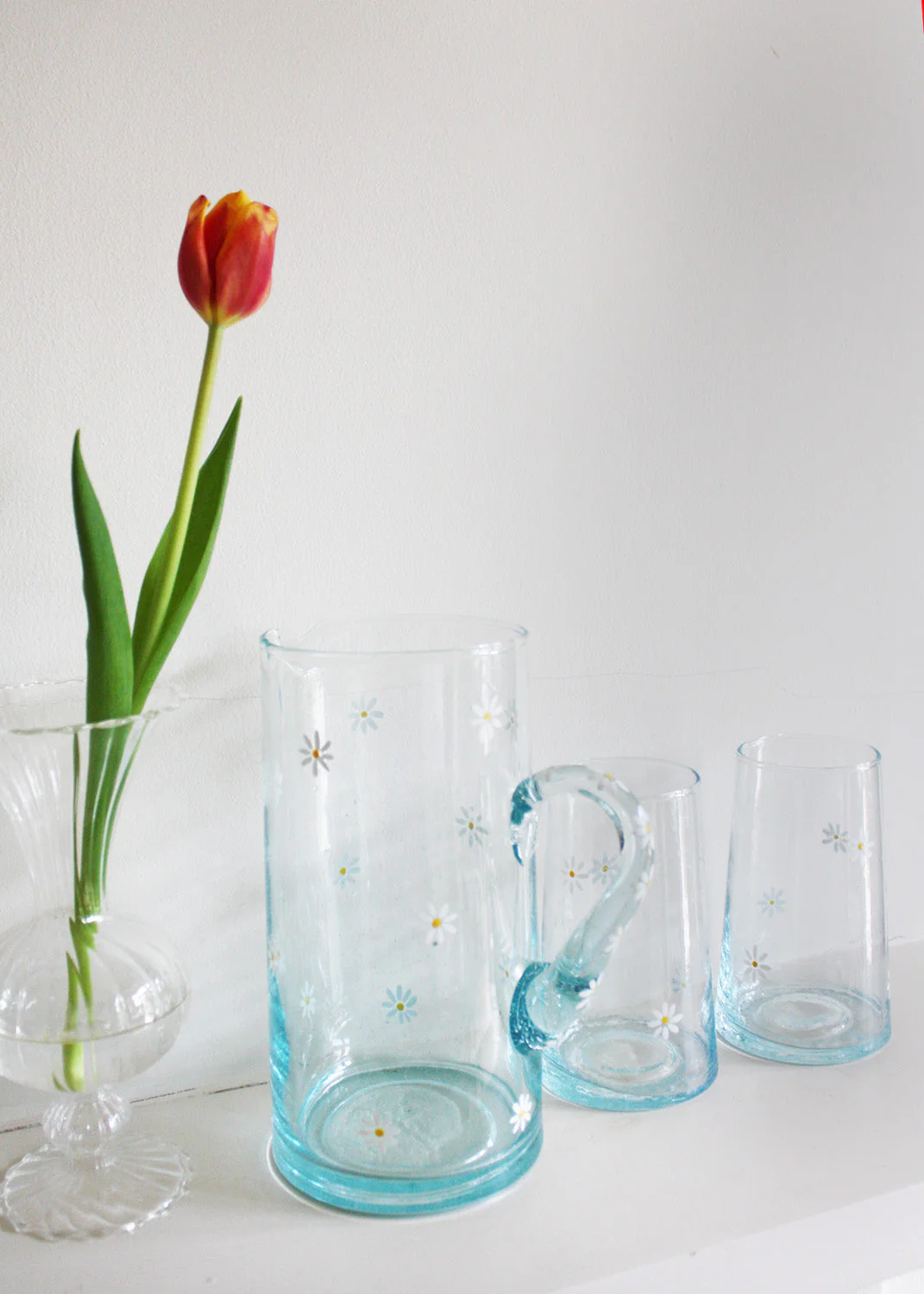 Daisy recycled glass jug - Image 5