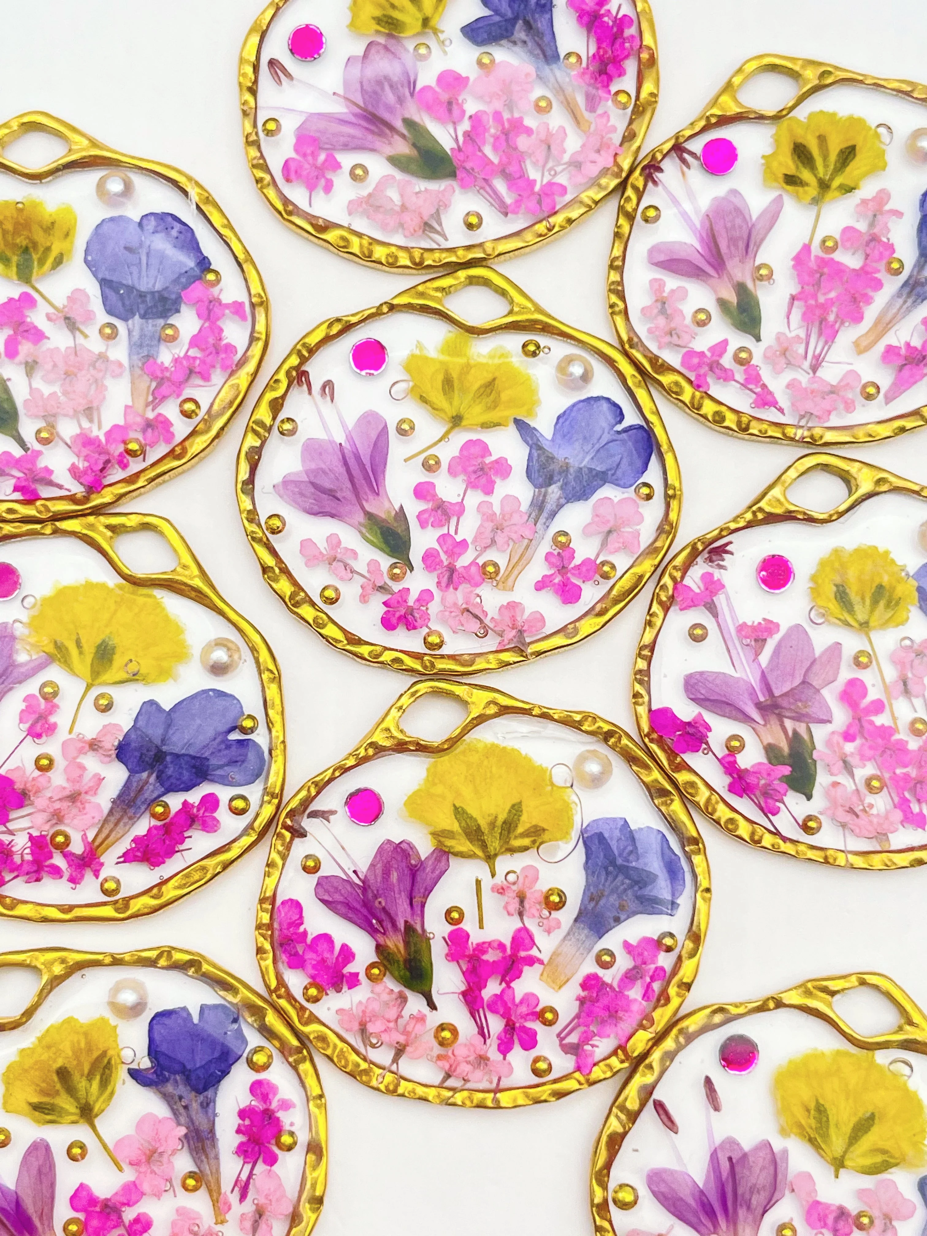 Dangle earrings with lavender and lily flowers - Image 6