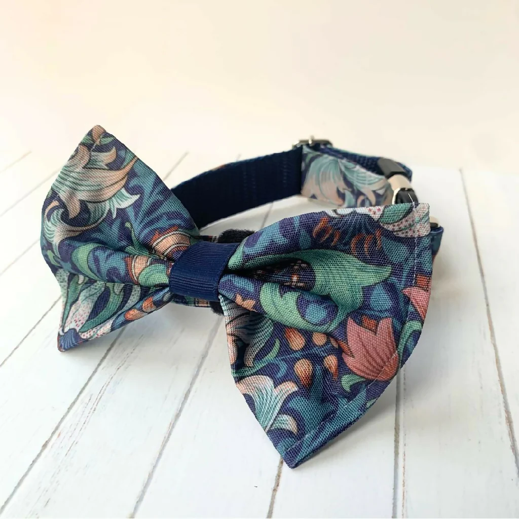 Dog Gift Set |William Morris | "Golden Lily" | 5 Piece | Midnight - Image 6