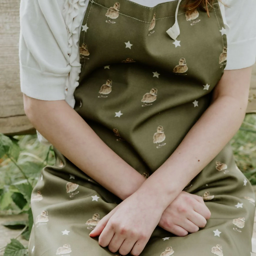 Duckling Apron - Image 2