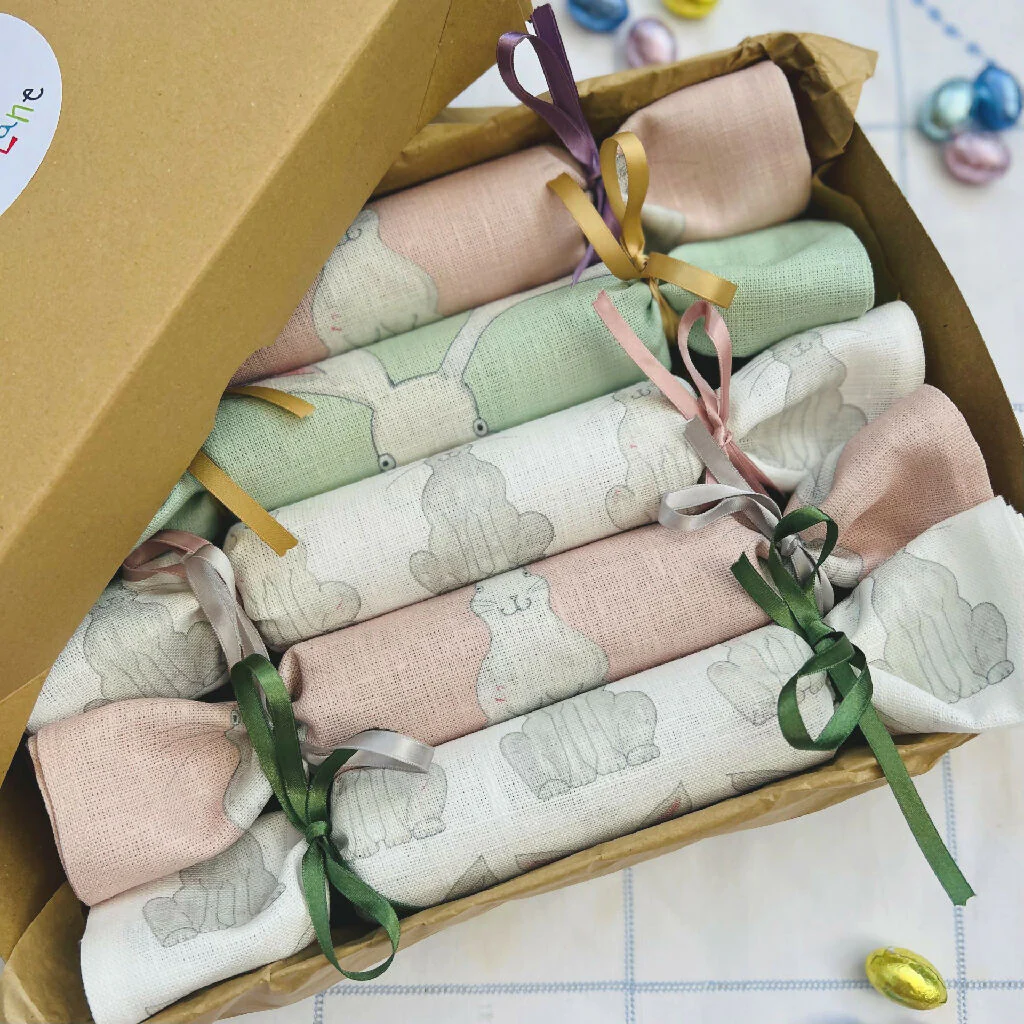 Easter Linen Napkin Crackers - Image 3