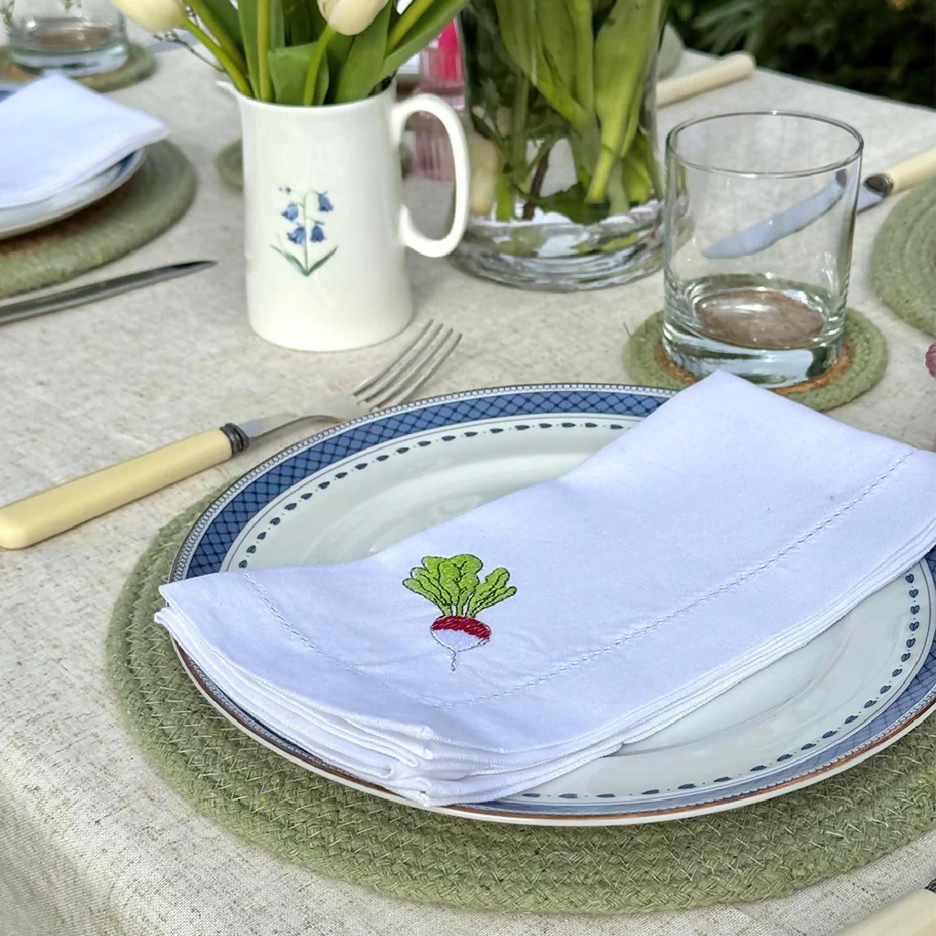 EMBROIDERED LINEN NAPKINS - GARDEN VEG - Image 3