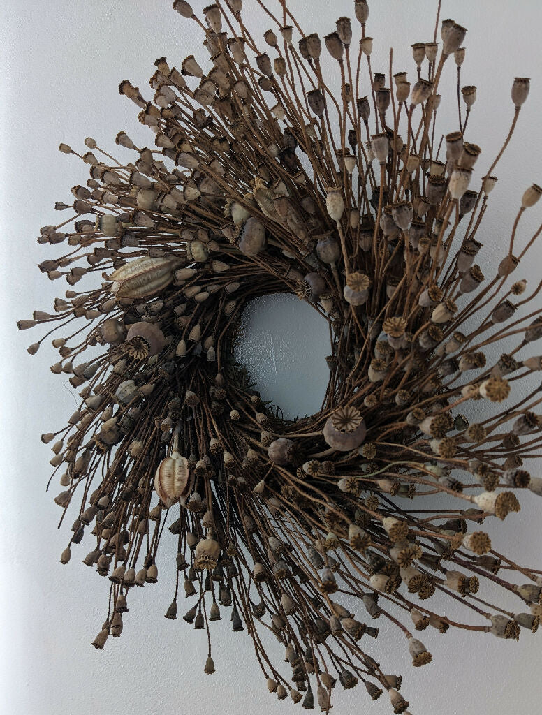 Handmade Poppy Seed Head Wreath - Image 2