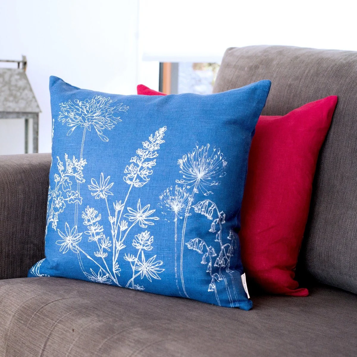 Floral Cushion in Pure Linen - Image 4