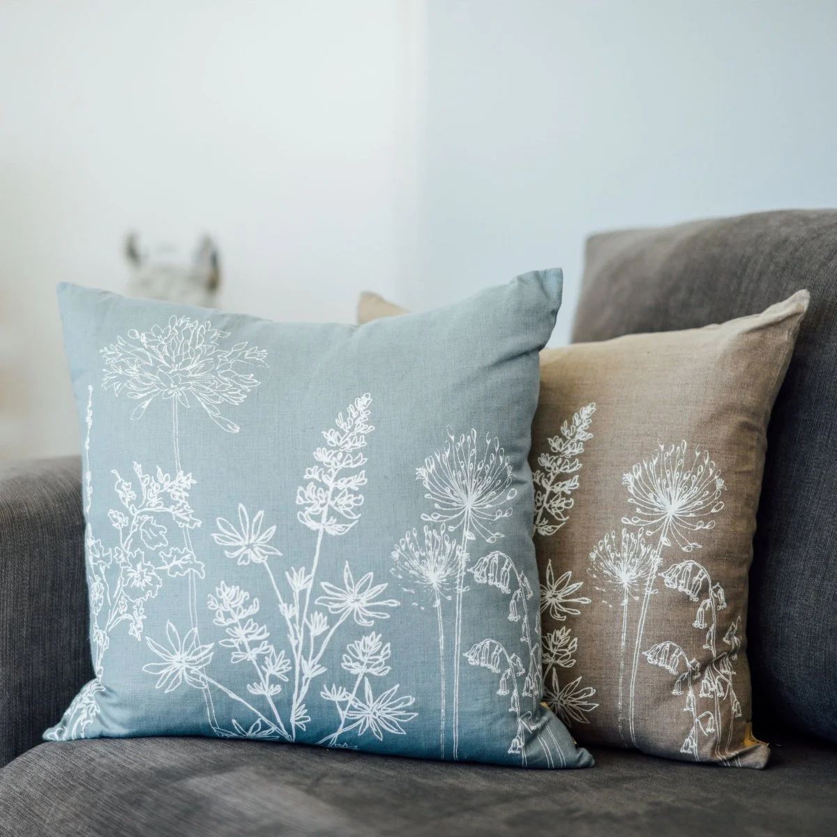 Floral Cushion in Pure Linen - Image 5