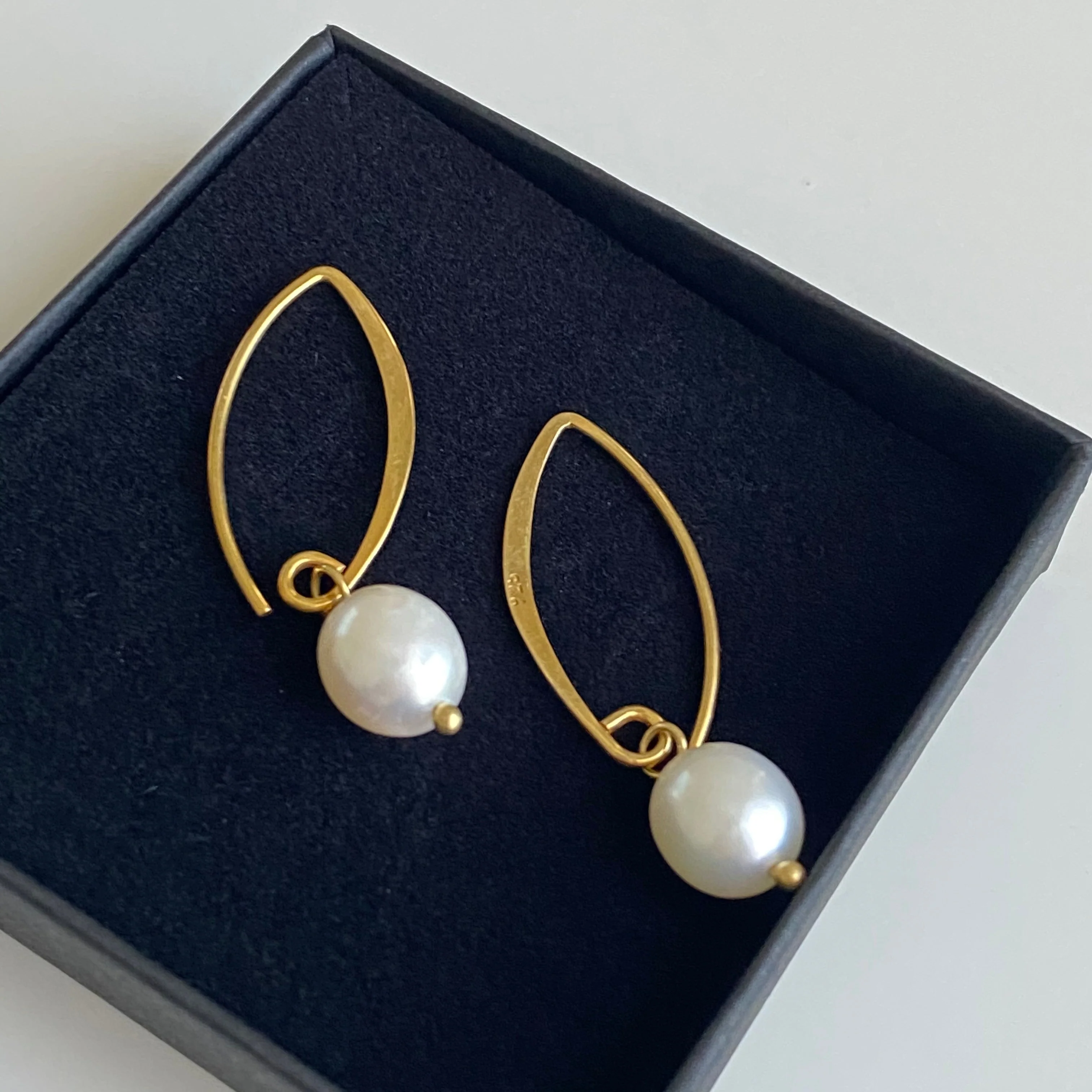 Gold Plated Sterling Silver Threader Hook Earrings - Pearl - Image 3