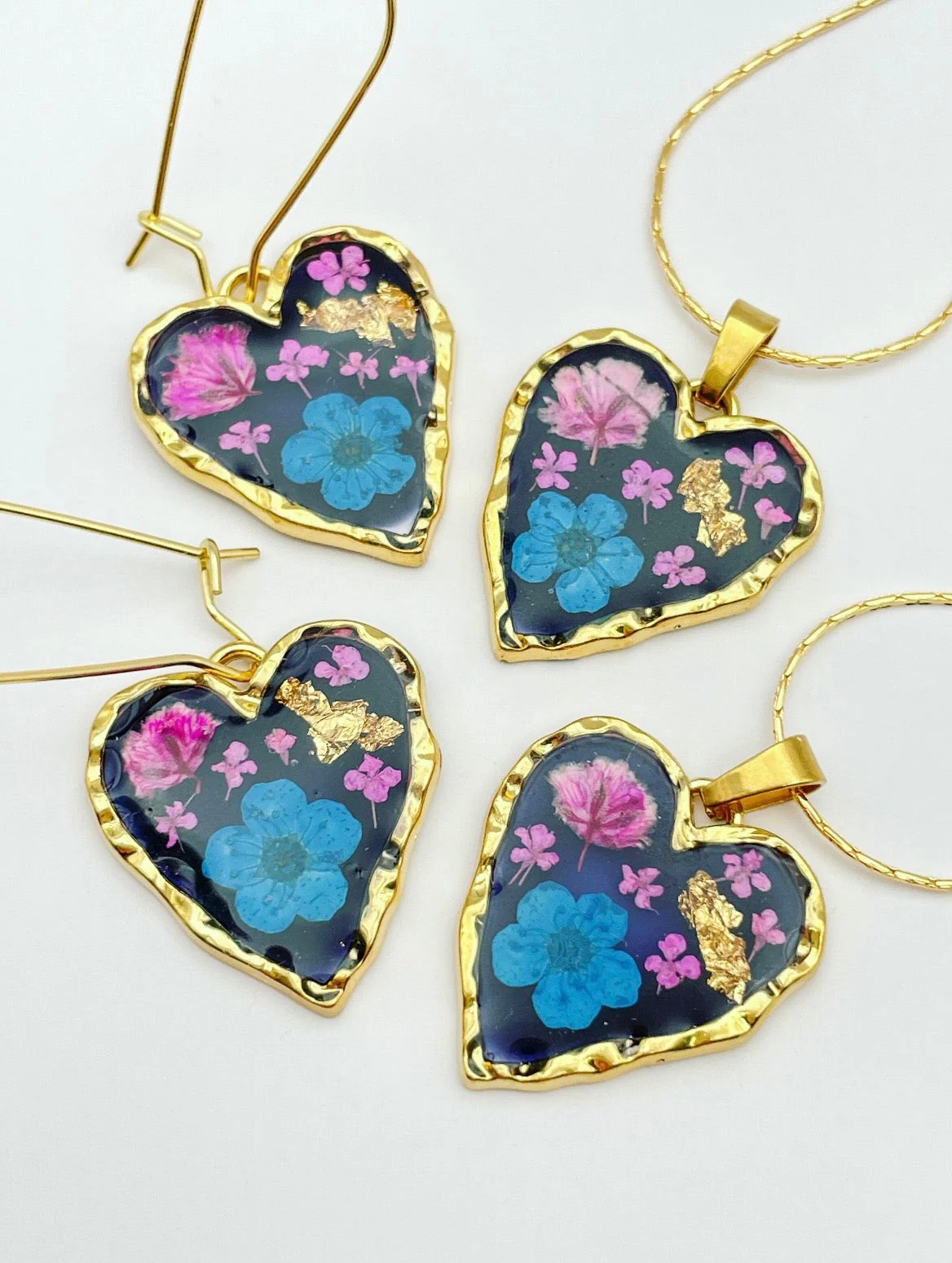 Gothic Heart Earrings With real Flowers - Image 3