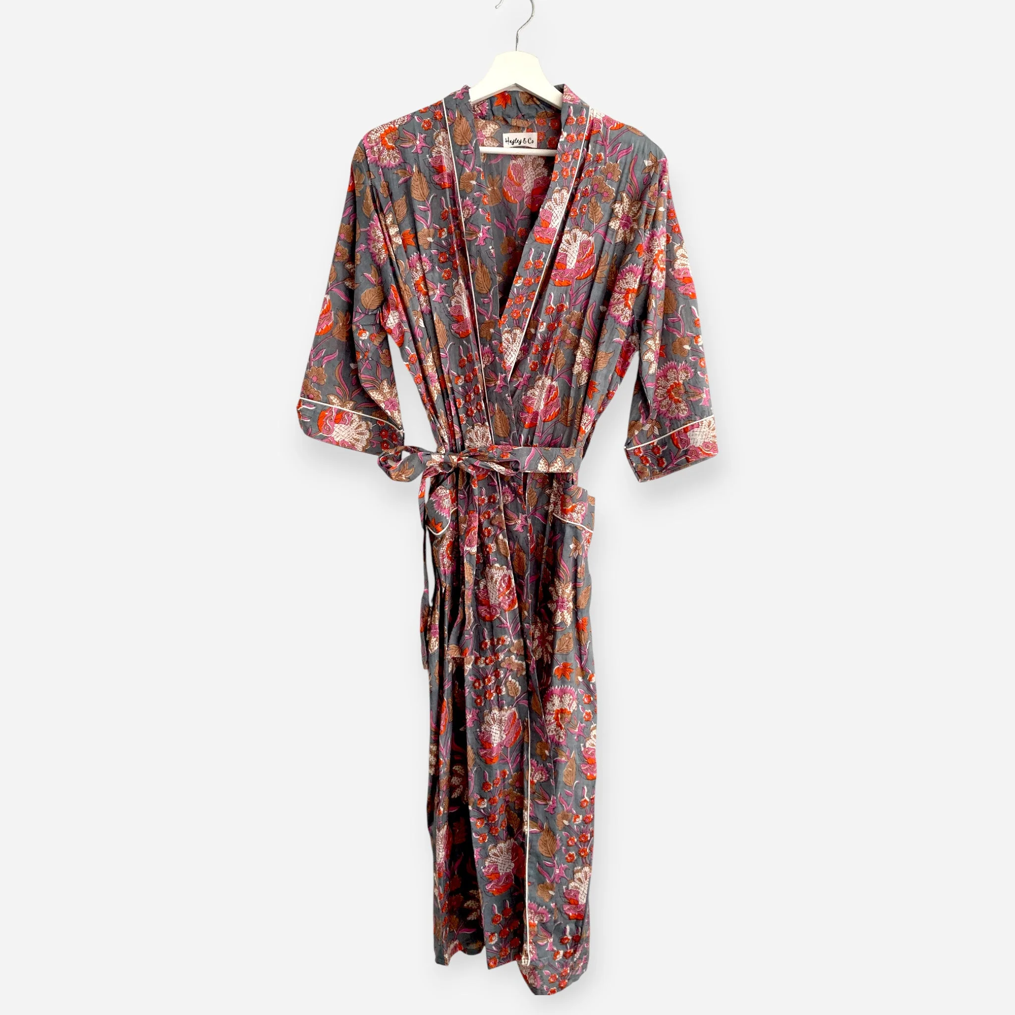 Grey and Pink Block Print Flower Print 100% Cotton Dressing Gown - Image 4