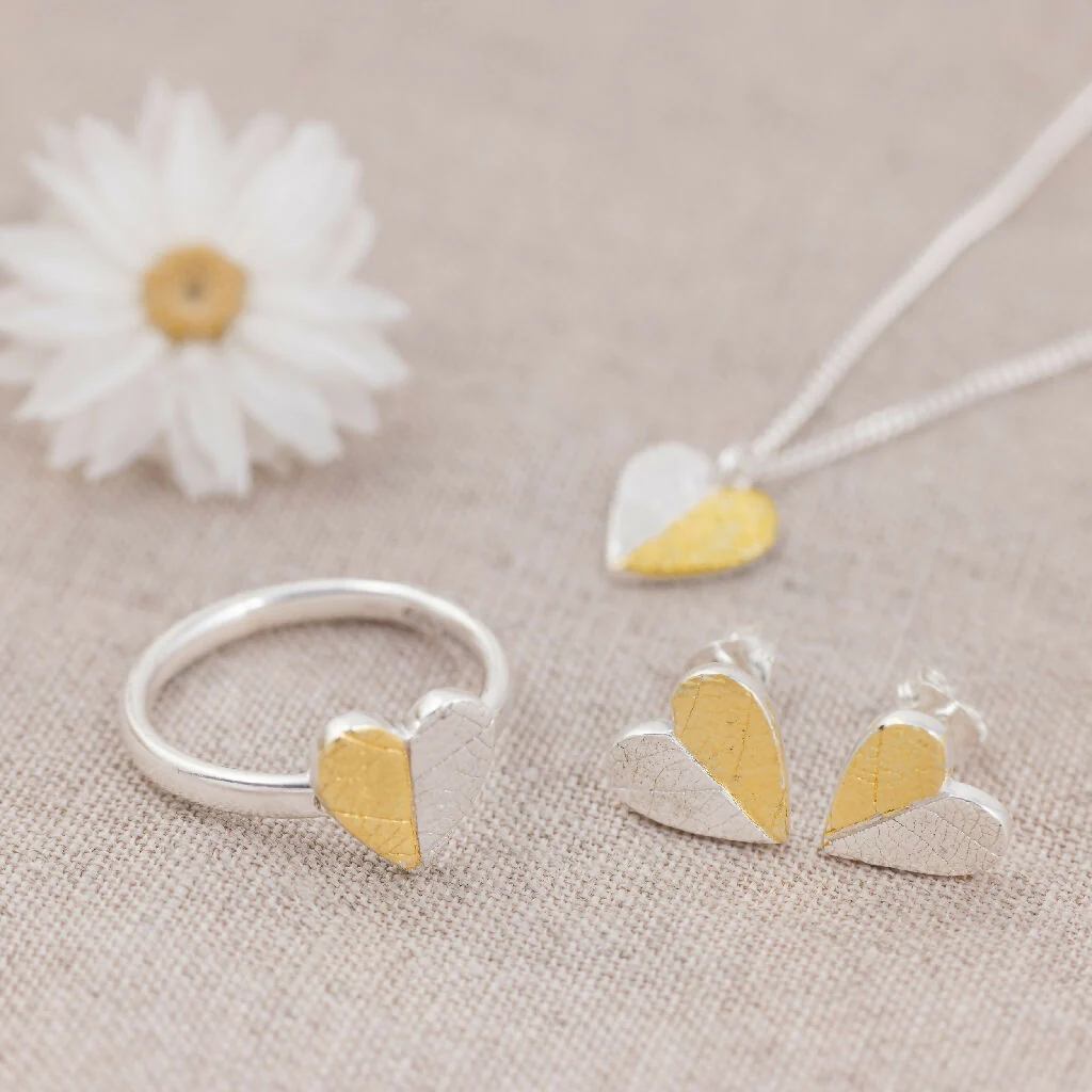 Handcrafted Silver and Gold Heart Ring Inspired by Nature - Image 3