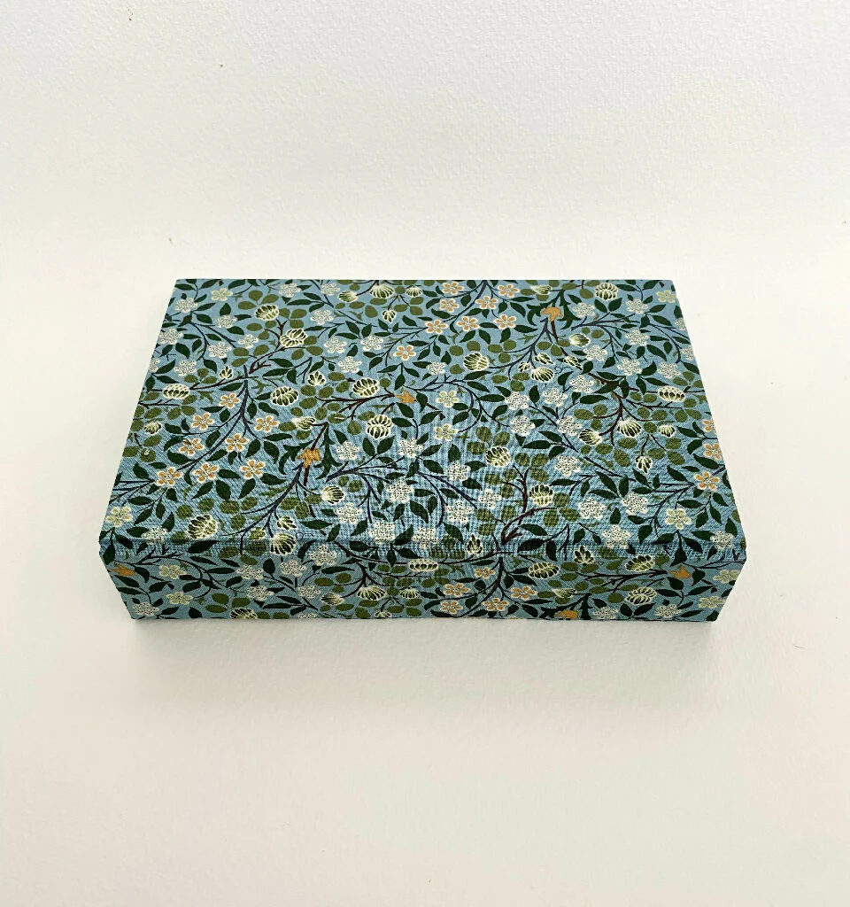 Handmade Clover Garden Box | William Morris Fabric Organiser with Magnetic Closure - Image 9