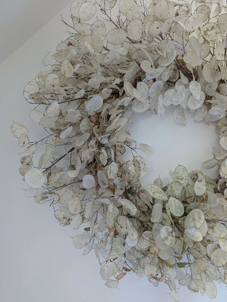 Handmade Dried Lunaria Wreath | Honesty Flower - Image 9