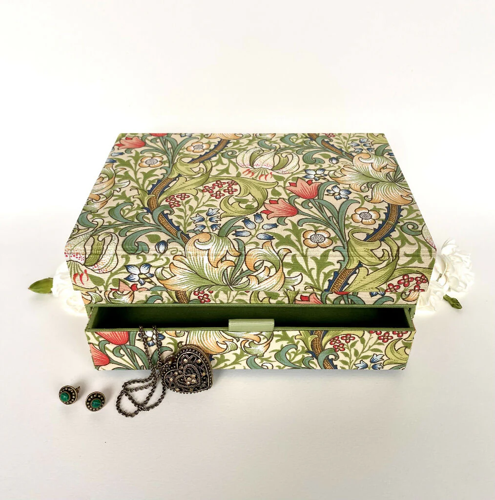 Handmade Golden Lily Box | William Morris Fabric Keepsake Organiser with Magnetic Closure - Image 7