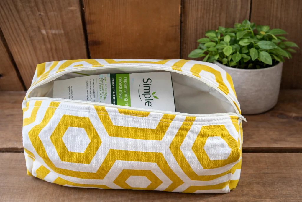 Handmade Hex Saffron Wash Bag – Travel Toiletries - Image 3