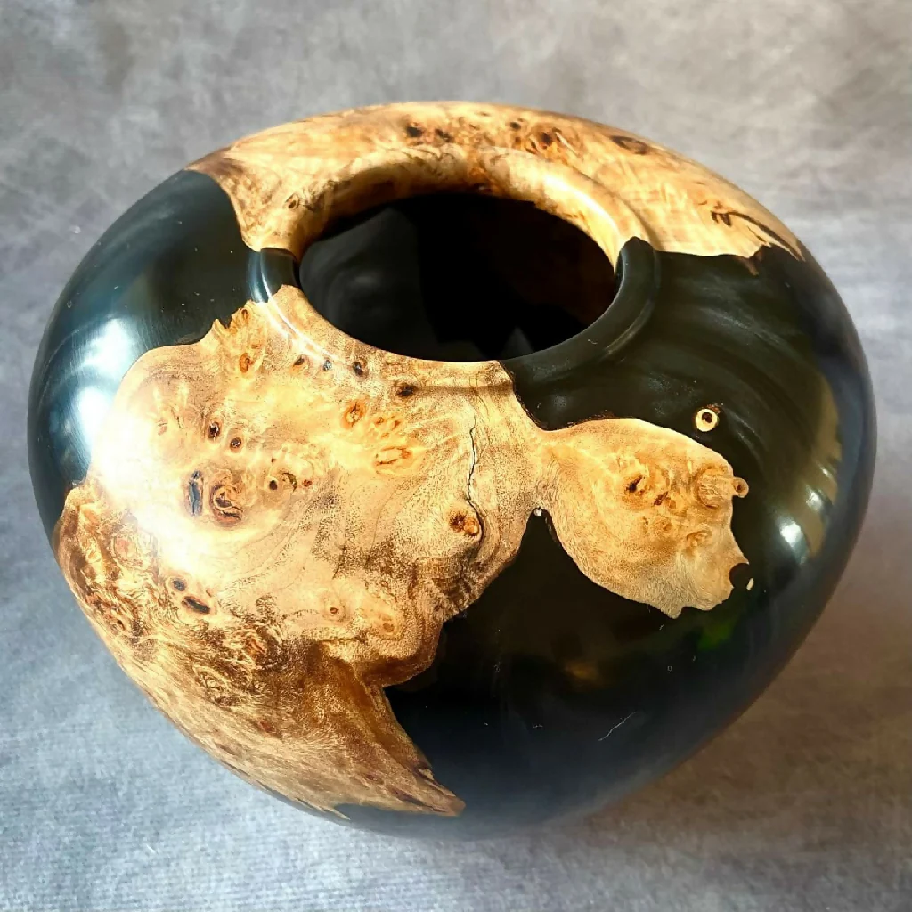 Handmade Mappa Burr and Black Resin Hollow Form (165mm) - Image 4