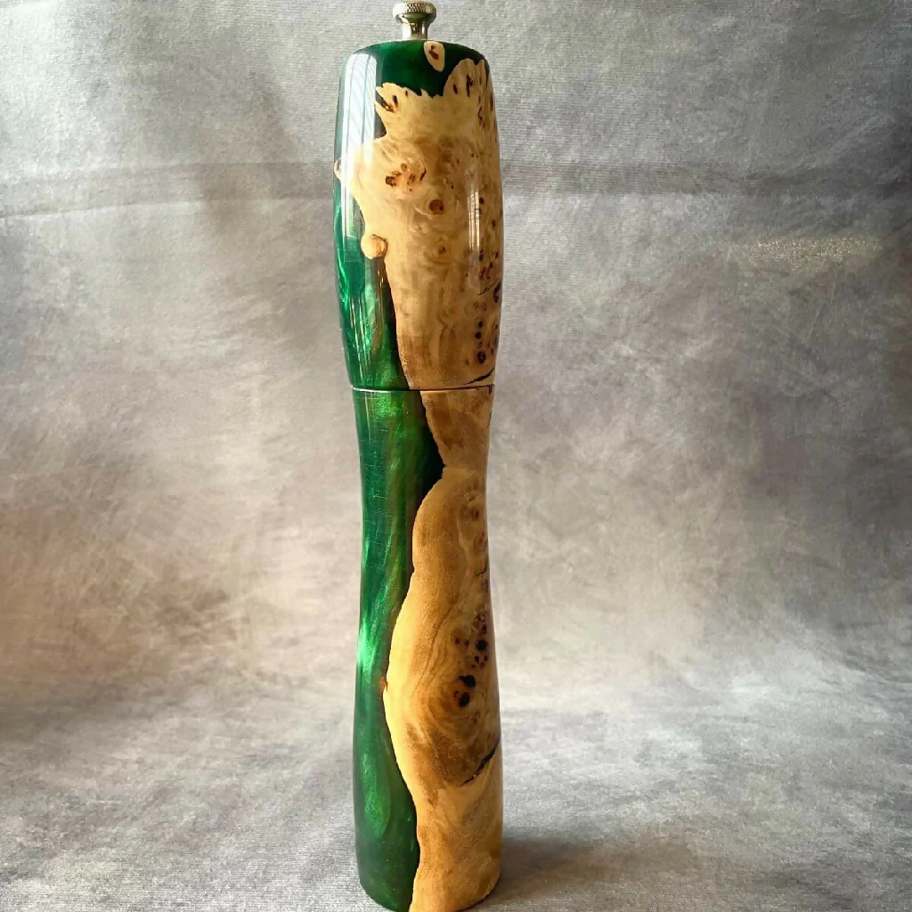 Handmade Mappa Burr and Forest Green Resin Pepper Mill (300mm) | Handmade Kitchen Gifts - Image 2
