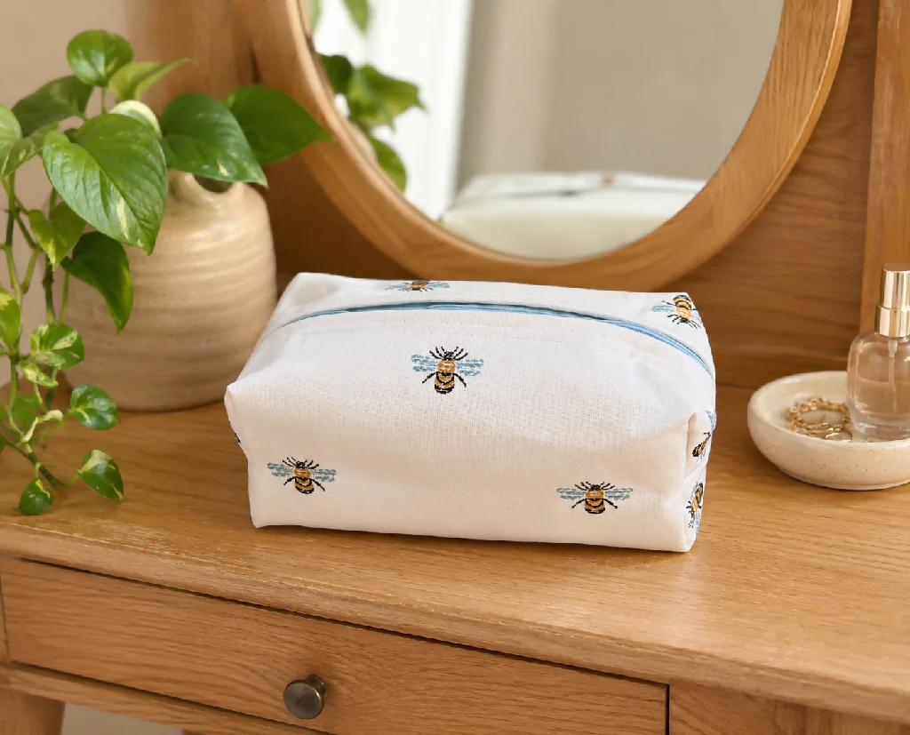 Handmade White Bee fabric Wash Bag – Travel Toiletries