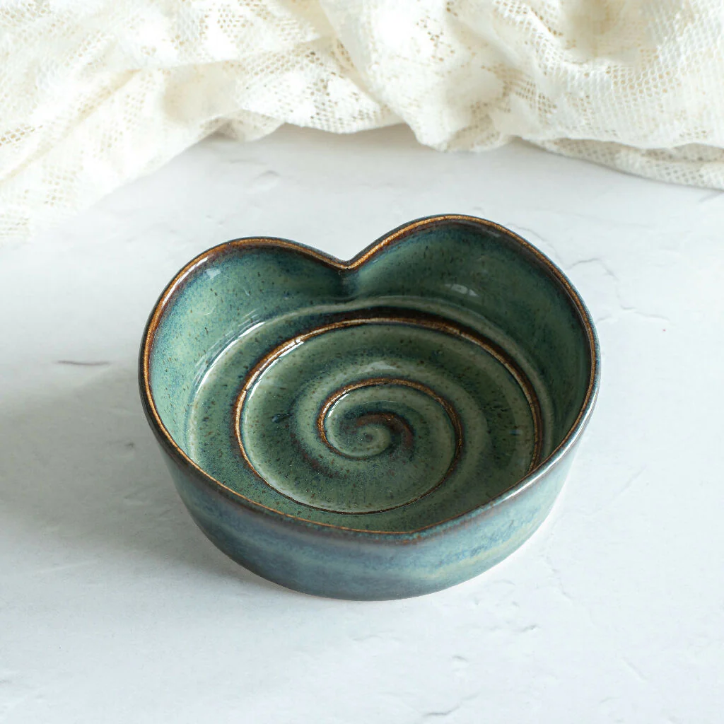 Heart Shaped Wheel-Thrown Trinket Dish - Image 7